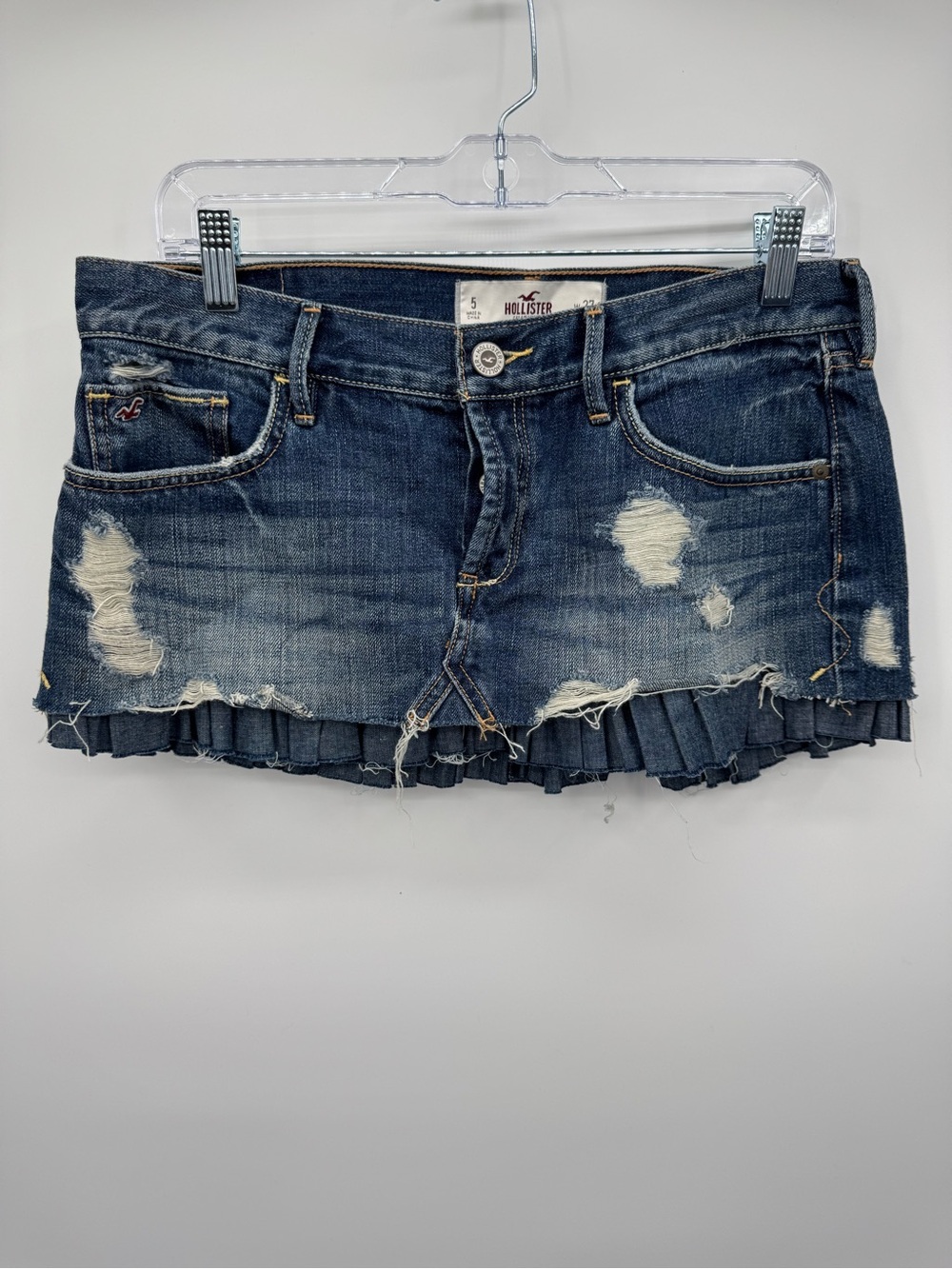 Hollister Distressed Denim Ruffle Mini Skirt Size 5 (W27) 2005-2009